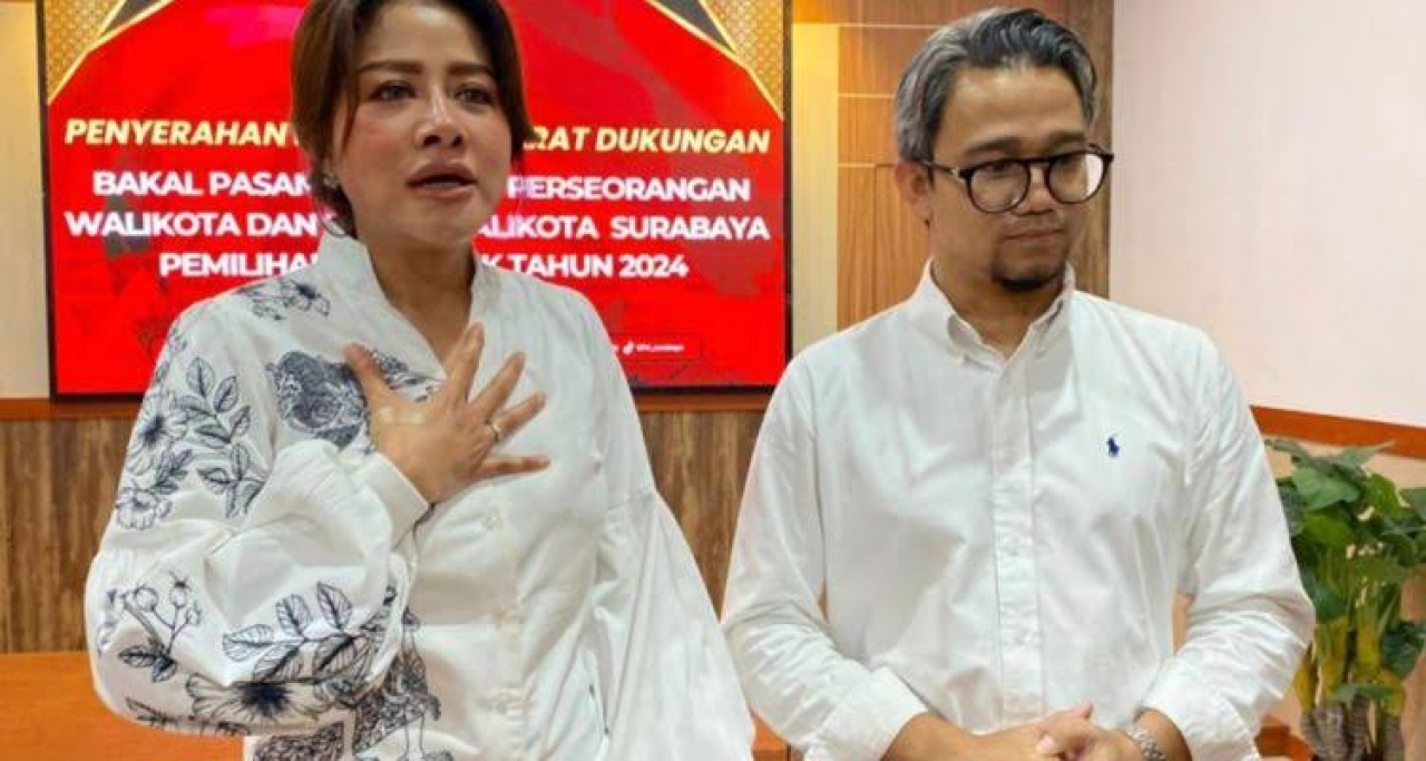 Asrila Kurniati Daftar Pilwali Surabaya Jalur Independen, Kompak Gunakan Baju Sama!