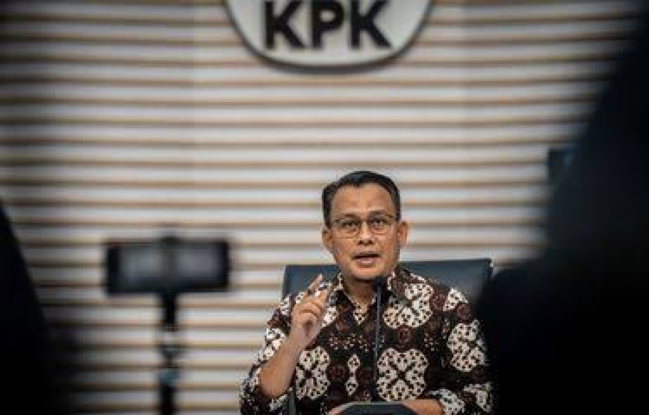 Forum KPK Ali Fikri: Kasus Khofifah Dilaporkan Akan Kami Dalami!