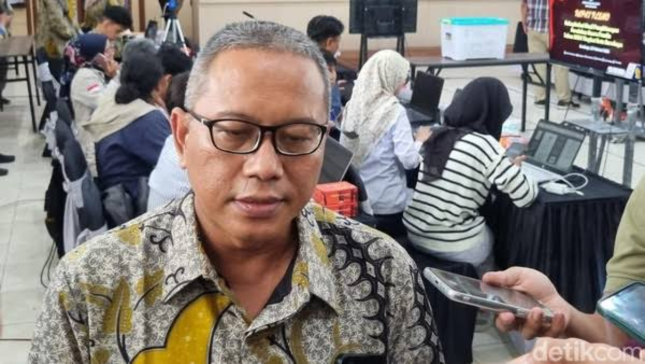 Soeprayitno Resmi Jadi Ketua KPU Surabaya!