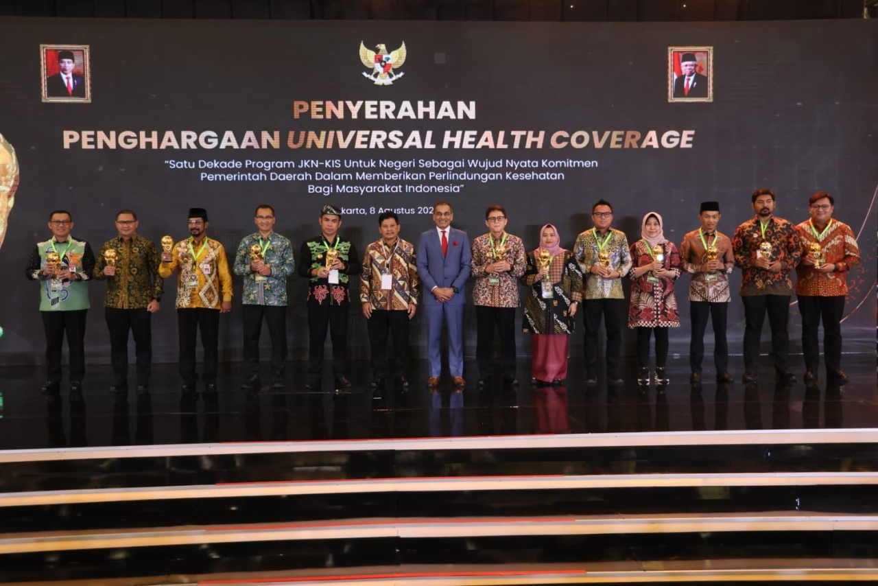 Surabaya Raih UHC Award 2024, 500 M untuk Berobat Gratis Warga