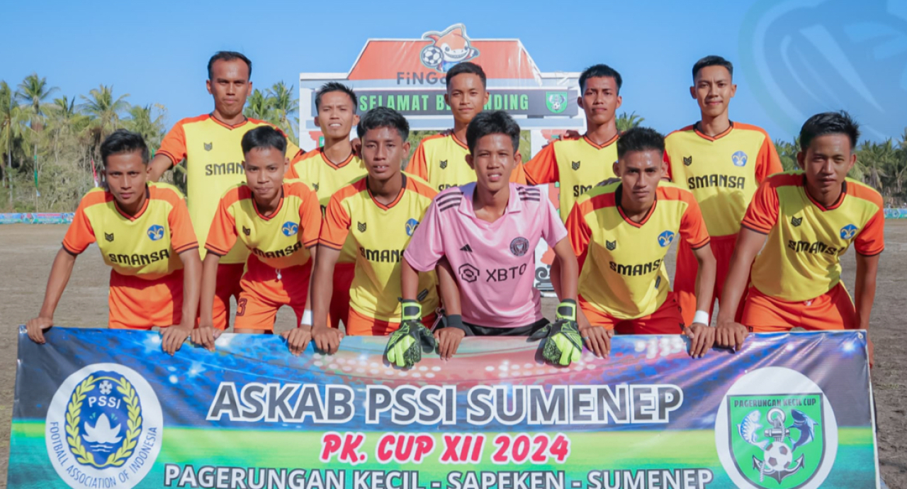 Harumkan Nama Sekolah, Tim Sepak Bola SMAN 1 Sapeken Menang di Laga Perdananya pada Turnamen PK CUP 2024