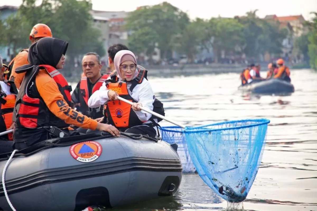 Surabaya Bergerak Jilid II: Gotong Royong Warga Hadapi Musim Hujan