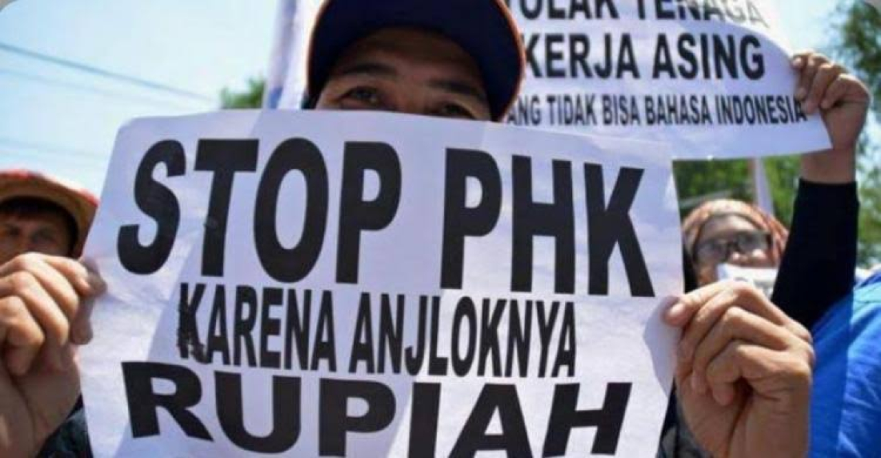 #Indonesia Gelap: PHK Membludak, Indonesia Tidak Baik-Baik Saja