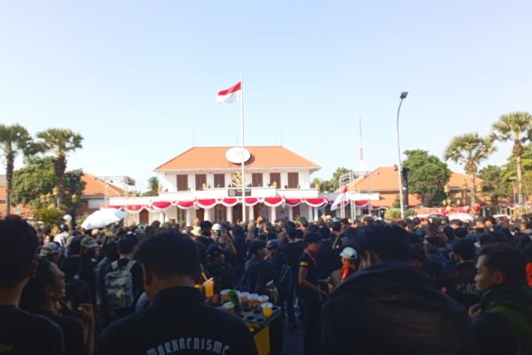 Koalisi Masyarakat Sipil Surabaya Kecam Penangkapan 11 Orang Saat Aksi #SurabayaSadar, Sebut Polisi Lakukan Kriminalisasi