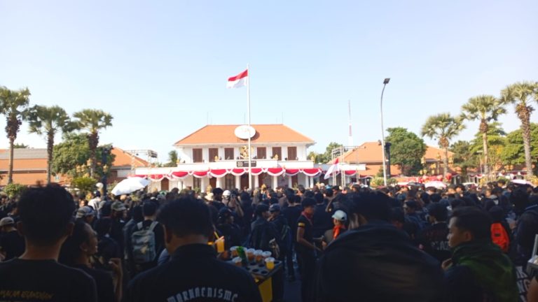Koalisi Masyarakat Sipil Surabaya Kecam Penangkapan 11 Orang Saat Aksi #SurabayaSadar, Sebut Polisi Lakukan Kriminalisasi