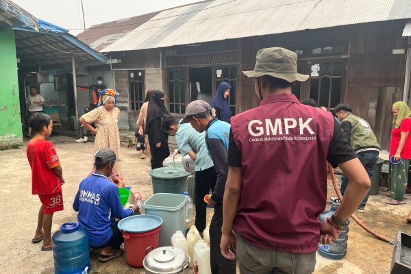 DPD GMPK Kalsel Salurkan Bantuan 10.000 Liter Air Bersih untuk Masyarakat Kab. Banjar