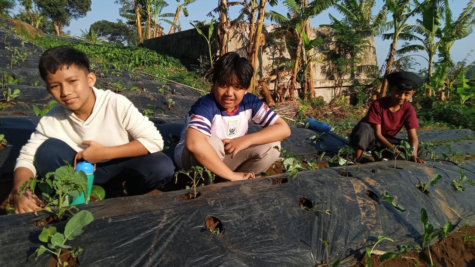 Siswa SD SAIM Belajar Mandiri dan Bersosialisasi lewat Program ‘Homestay’
