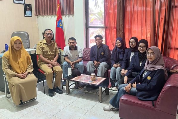 Wujudkan Ekonomi Pancasila, UNESA Dorong Kemandirian UMKM Semanggi Melalui Akselerasi DigitalSURABAYA